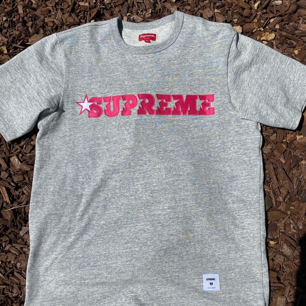 Supreme tee